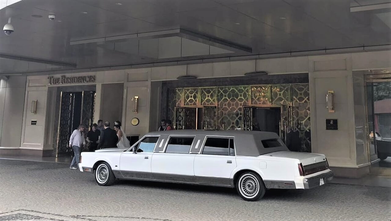 1989 Model Lincoln Limousine